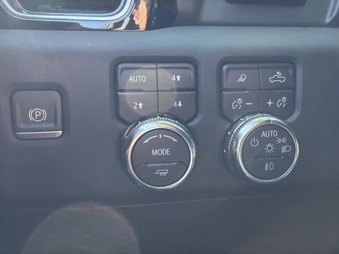 Certified 2023 GMC Sierra 1500 Denali image 21