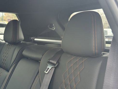 Used 2025 Mitsubishi Outlander SEL image 26