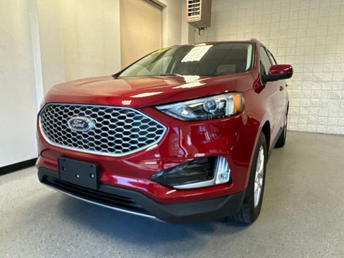 Used 2023 Ford Edge SEL w/ Convenience Package AWD/4WD image 13