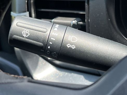 New 2025 Ford F150 Lariat w/ Equipment Group 502A High image 17