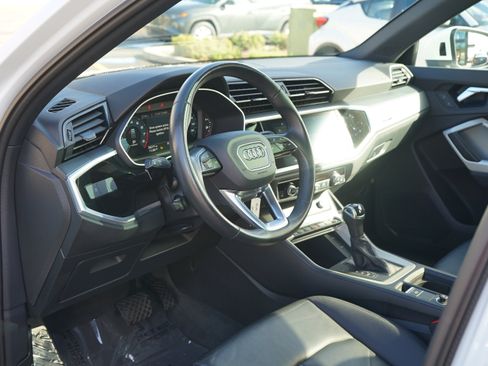 Used 2022 Audi Q3 2.0T Premium w/ Convenience Package image 17