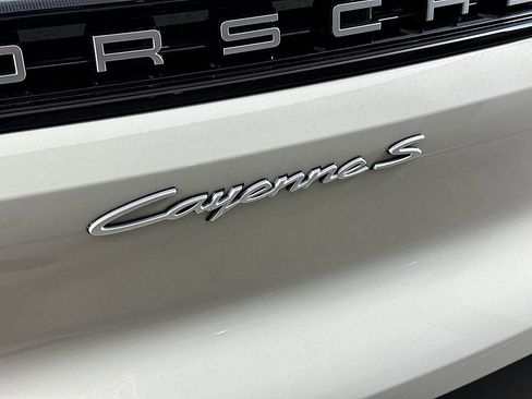 Used 2025 Porsche Cayenne S image 34