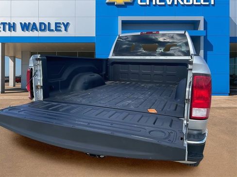 Used 2016 RAM 2500 Tradesman w/ Chrome Appearance Group image 10