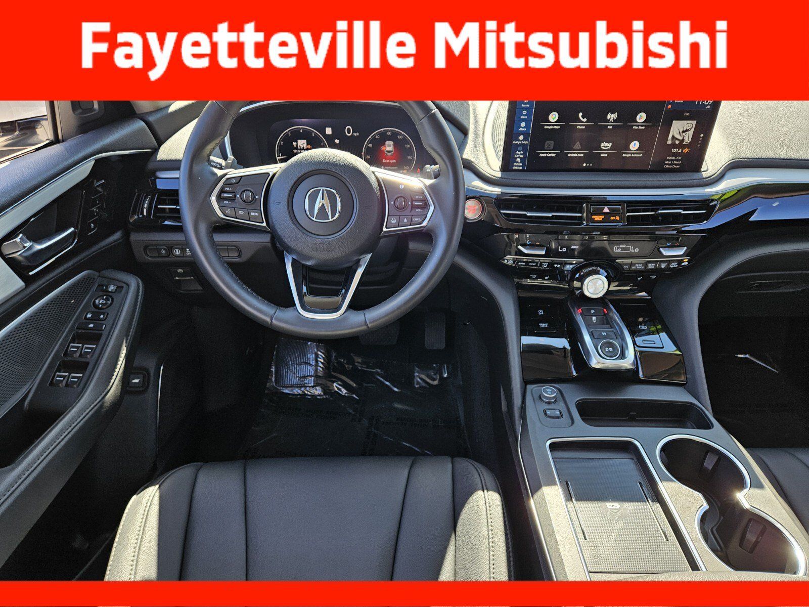 Used 2025 Acura MDX FWD image 12