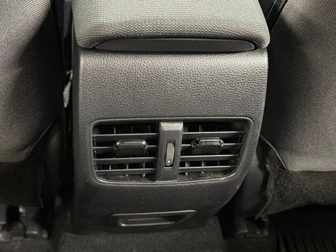 Used 2024 Toyota Corolla Cross AWD Hybrid w/ Moonroof Package image 22