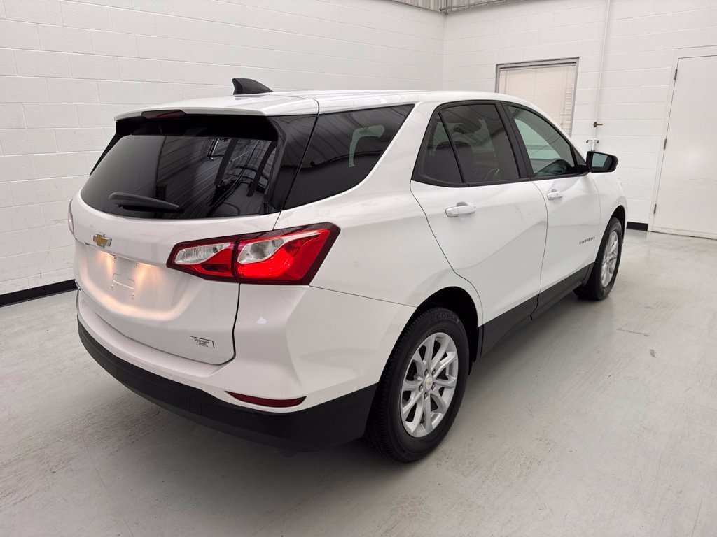 Used 2020 Chevrolet Equinox LS AWD/4WD image 8