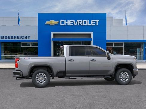 New 2026 Chevrolet Silverado 2500 LTZ w/ LTZ Premium Package AWD/4WD image 5