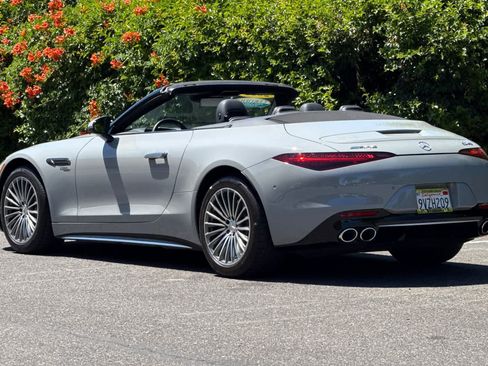 Certified 2023 Mercedes-Benz SL 43 AMG image 6