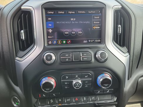 Used 2020 GMC Sierra 1500 Elevation w/ Elevation Value Package AWD/4WD image 25