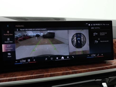 Used 2024 BMW ALPINA XB7 AWD/4WD image 26