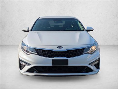 Used 2019 Kia Optima LX FWD image 2