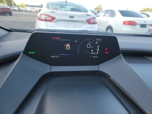 Certified 2023 Toyota Prius XLE FWD image 2