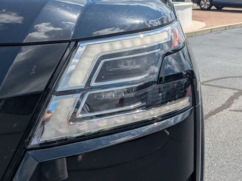 Used 2023 Nissan Armada SL w/ Midnight Edition Package AWD/4WD image 11