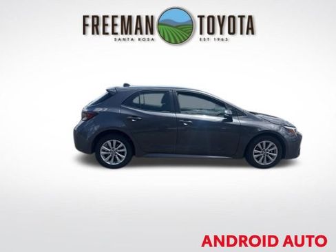 Used 2023 Toyota Corolla SE w/ SE Premium Package FWD image 4