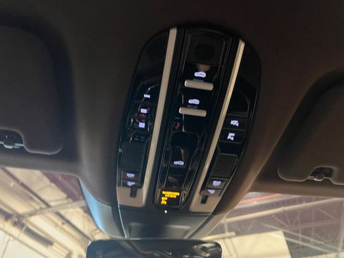 Used 2020 Porsche Panamera 4S image 22