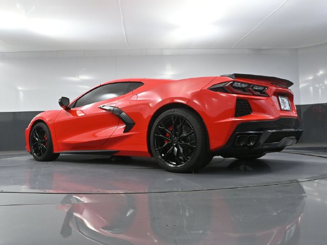 Used 2024 Chevrolet Corvette Stingray Preferred Cpe w/ Battery Protection Package RWD image 39