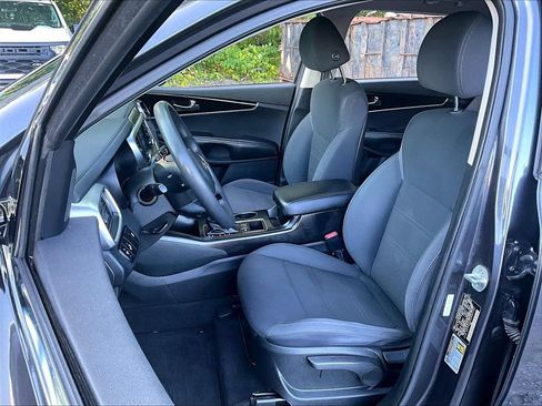 Used 2019 Kia Sorento AWD image 10