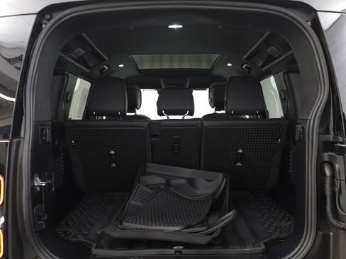 Certified 2026 Land Rover Defender 110 X-Dynamic SE AWD/4WD image 19