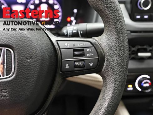Used 2023 Honda Accord EX image 16