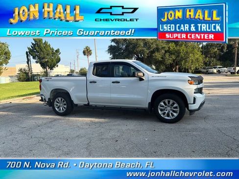 Used 2019 Chevrolet Silverado 1500 Custom w/ Custom Value Package AWD/4WD image 14