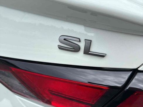 Used 2024 Nissan Altima 2.5 SL FWD image 8