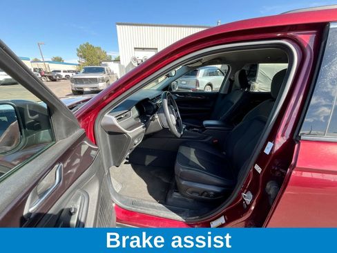 Used 2023 Jeep Grand Cherokee L Laredo image 16