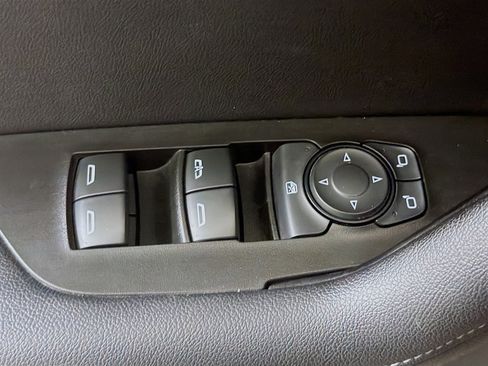Used 2019 Chevrolet Blazer LT FWD image 15