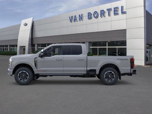 New 2026 Ford F250 Platinum w/ Platinum Plus Package image 25