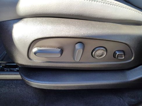 Used 2023 Buick Enclave Premium w/ Experience Buick Package image 12