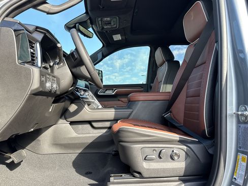 New 2026 GMC Sierra 2500 Denali Ultimate image 16