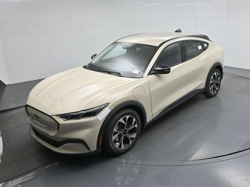New 2026 Ford Mustang Mach-E Select RWD image 32