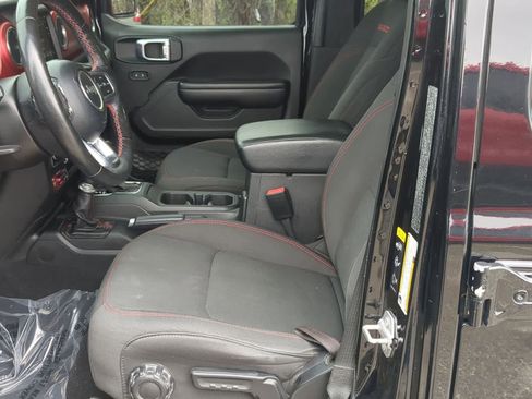 Used 2021 Jeep Wrangler Unlimited Rubicon image 16