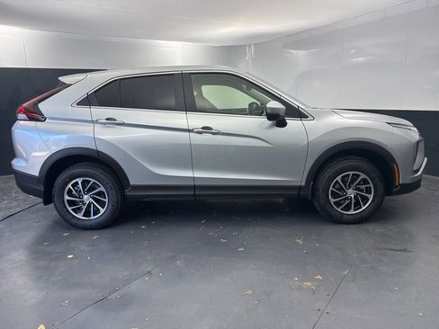 New 2026 Mitsubishi Eclipse Cross ES image 2
