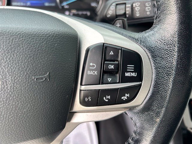 Used 2021 Ford Explorer XLT w/ Equipment Group 202A AWD/4WD image 18