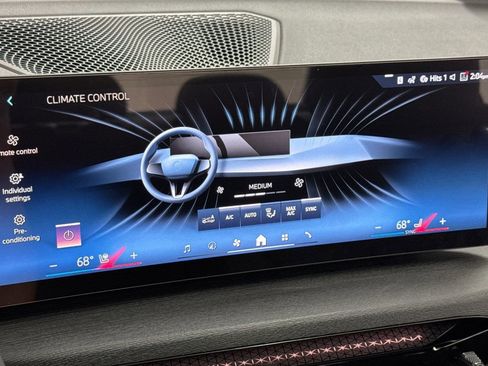 New 2026 BMW 330i Sedan w/ Premium Package image 25