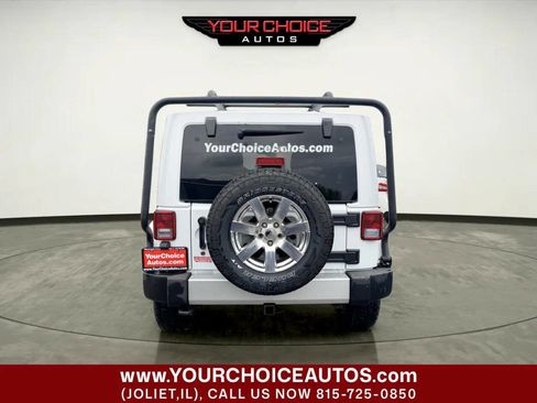 Used 2015 Jeep Wrangler Unlimited Sahara w/ Dual Top Group AWD/4WD image 5