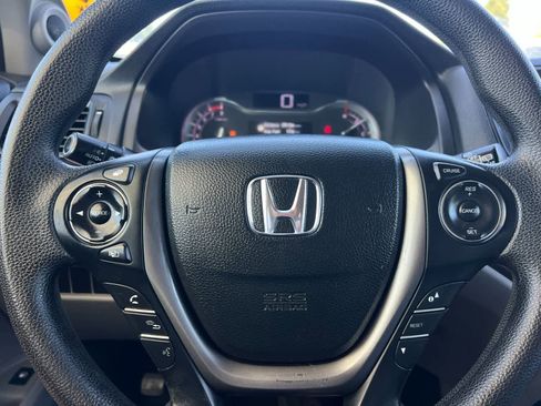 Used 2017 Honda Pilot EX image 24