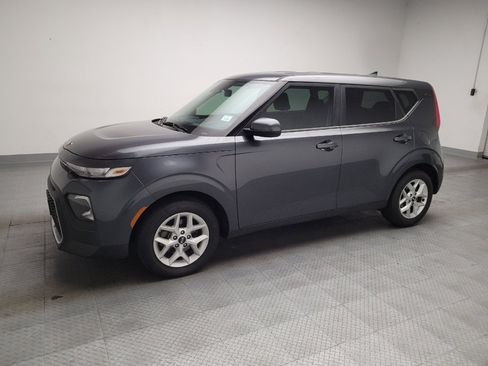 Used 2021 Kia Soul S FWD image 2