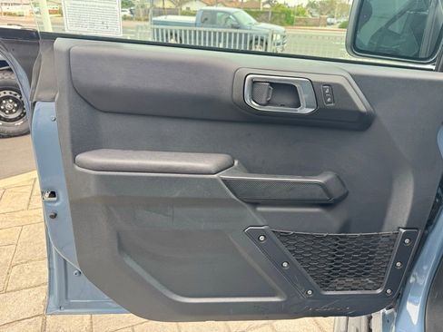 Used 2025 Ford Bronco Outer Banks image 12
