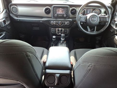Used 2021 Jeep Wrangler Unlimited Sport w/ Cold Weather Group AWD/4WD image 9