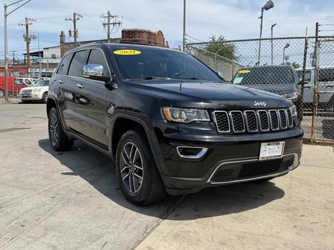 Used 2021 Jeep Grand Cherokee Limited w/ Luxury Group II AWD/4WD image 3