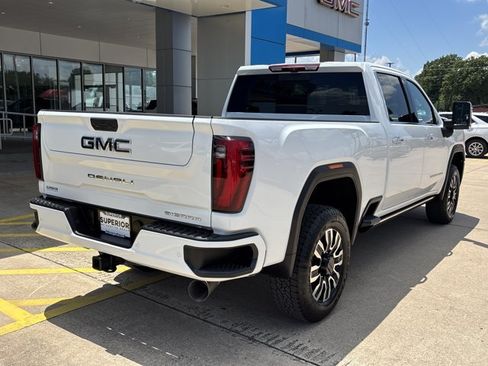 Used 2024 GMC Sierra 2500 Denali Ultimate w/ Max Trailering Package AWD/4WD image 4