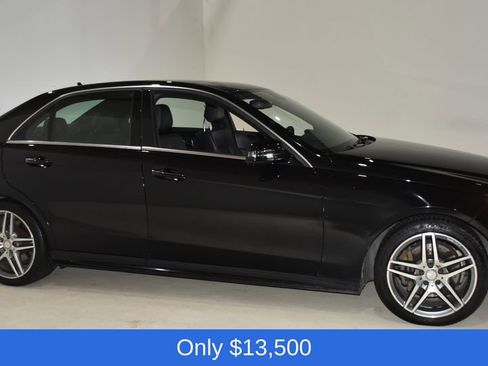 Used 2016 Mercedes-Benz E 400 4MATIC Sedan image 3