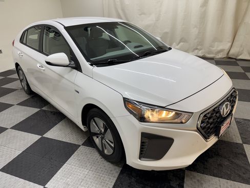 Used 2020 Hyundai Ioniq Blue image 13