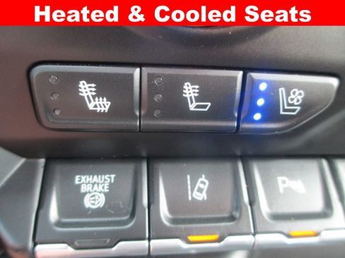 Used 2022 GMC Sierra 2500 AT4 w/ AT4 Premium Plus Package image 19