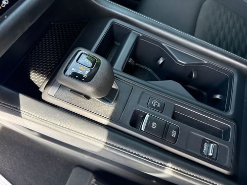Used 2024 Nissan Pathfinder S w/ Cargo Package FWD image 27