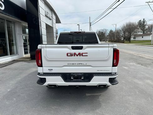 Used 2022 GMC Sierra 1500 Denali AWD/4WD image 9