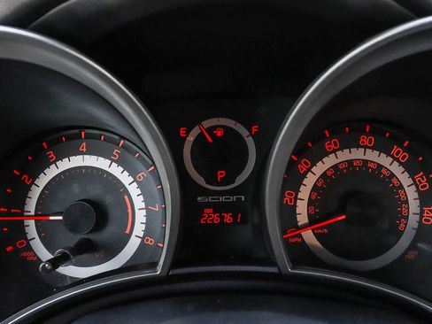 Used 2013 Scion tC FWD image 30