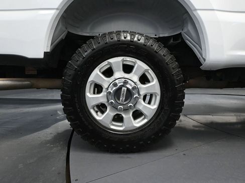 Used 2023 Ford F350 XLT w/ FX4 Off-Road Package image 15