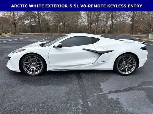 Used 2025 Chevrolet Corvette Z06 w/ Battery Protection Package image 8